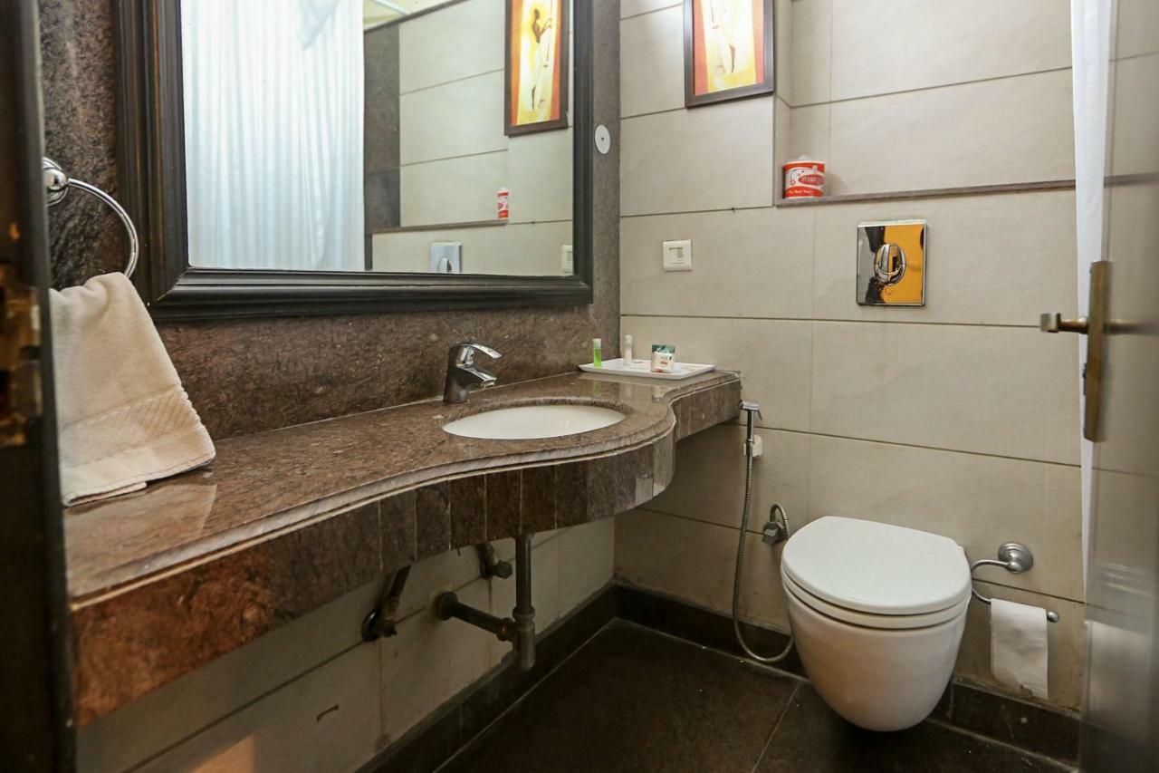 The Oakland Plaza By Orion Hotels New Delhi Exterior photo