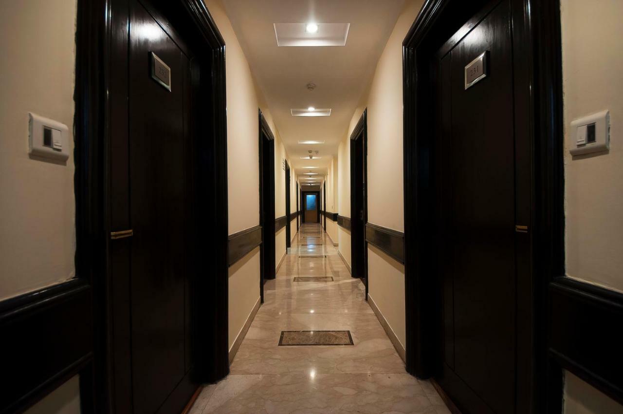 The Oakland Plaza By Orion Hotels New Delhi Exterior photo
