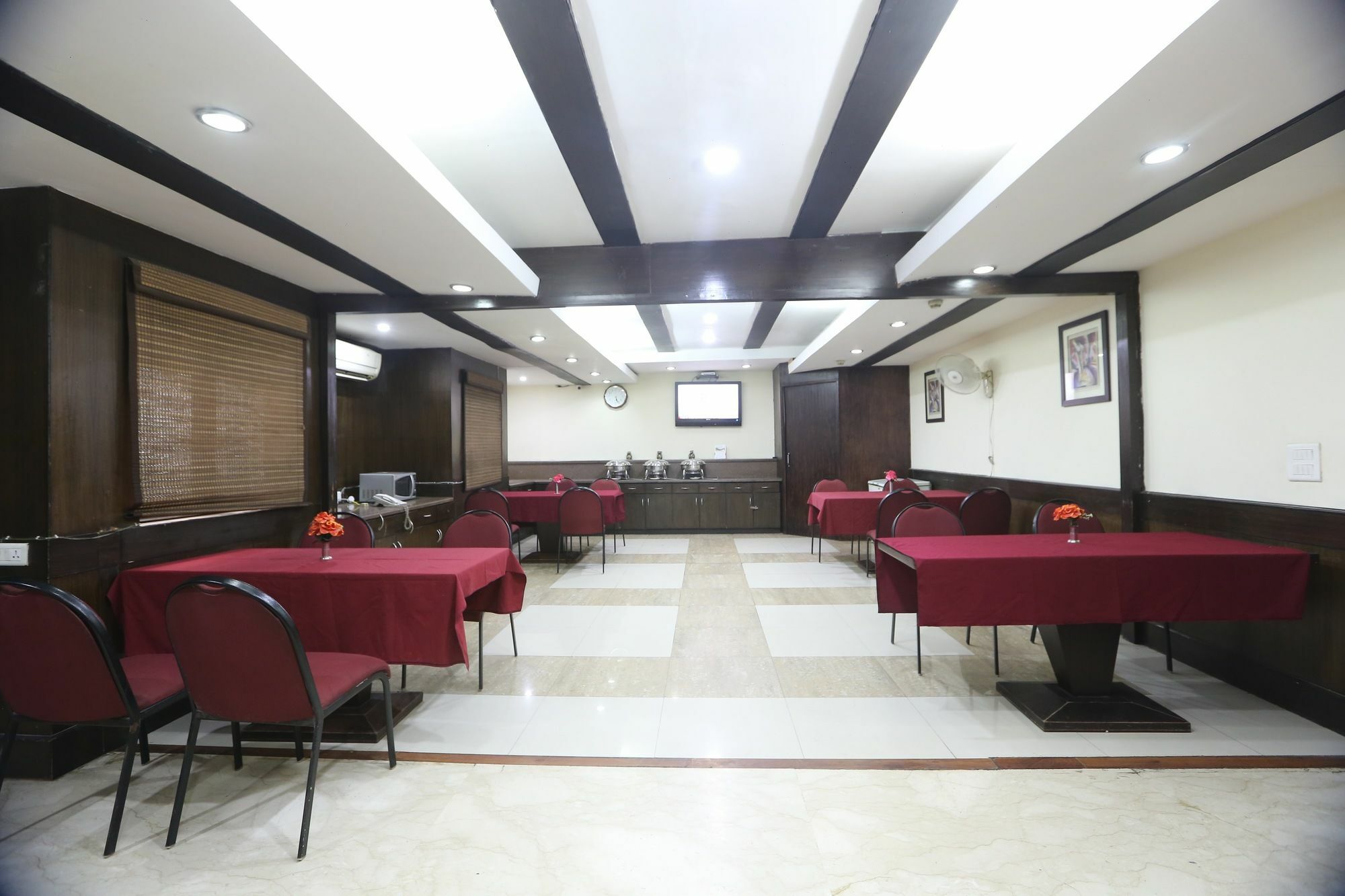 The Oakland Plaza By Orion Hotels New Delhi Exterior photo